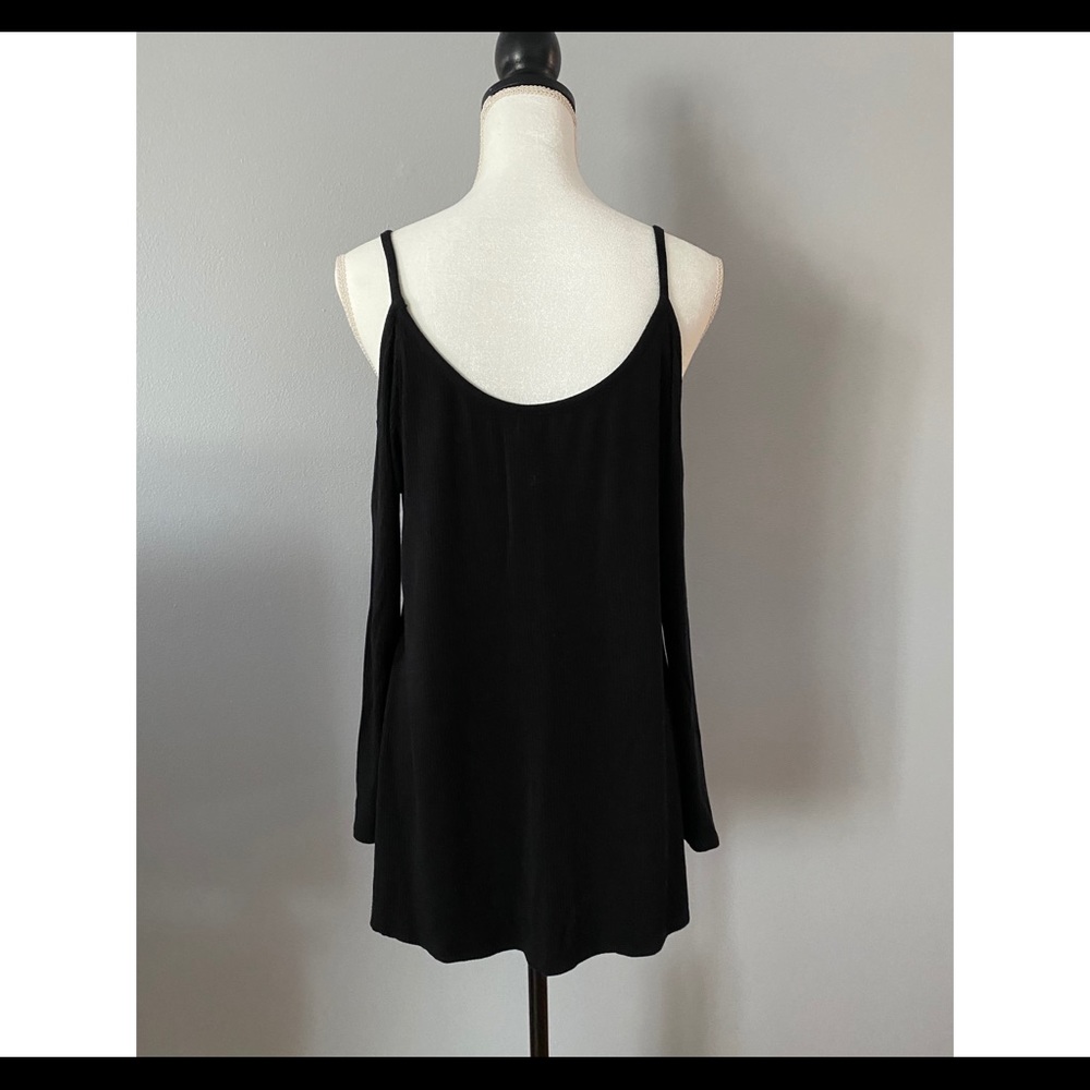 Cold shoulder long sleeve top - Picture 4 of 4